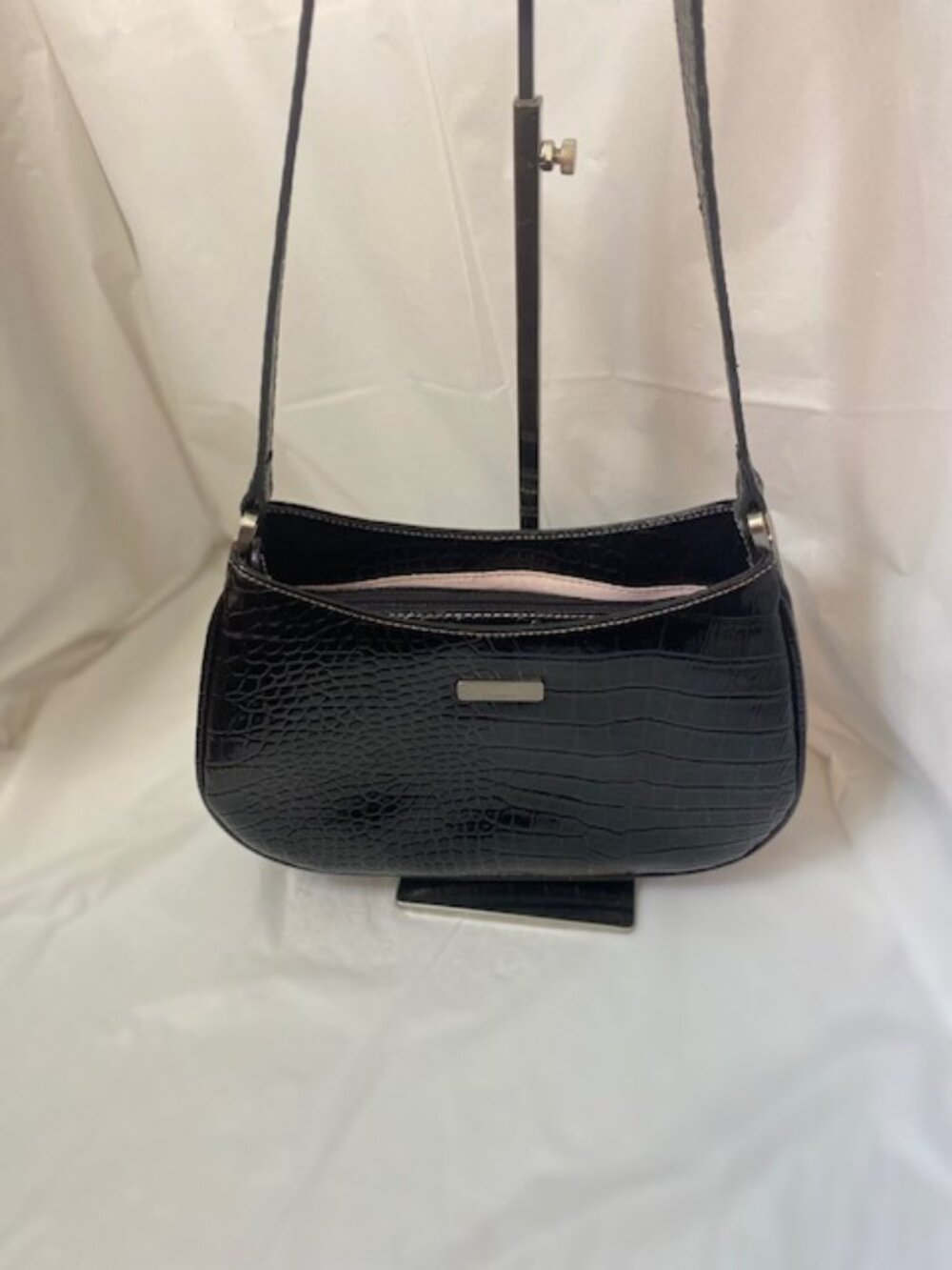 Liz Claiborne Glossy Black Croc-Embossed Baguette Shoulder Bag